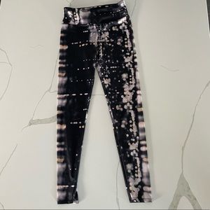 Onzie 7/8 length leggings